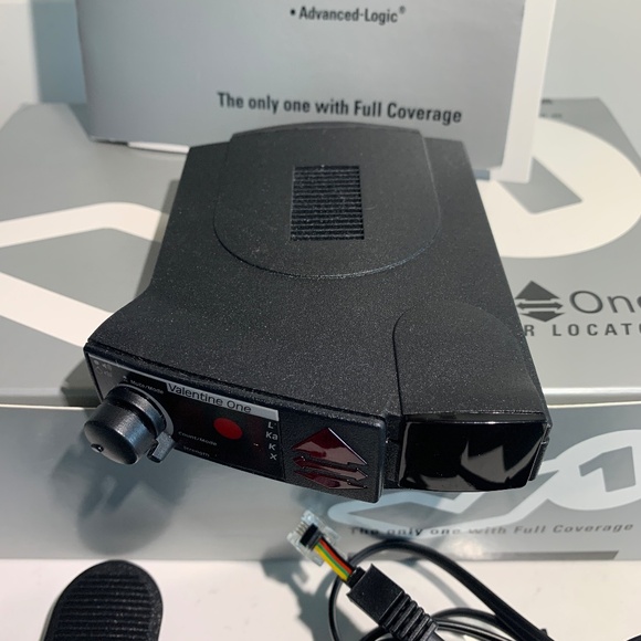 Valentine1 Gen1 Valentine One Generation 1 Pre-Owned Radar Detector Locator - Picture 7 of 16